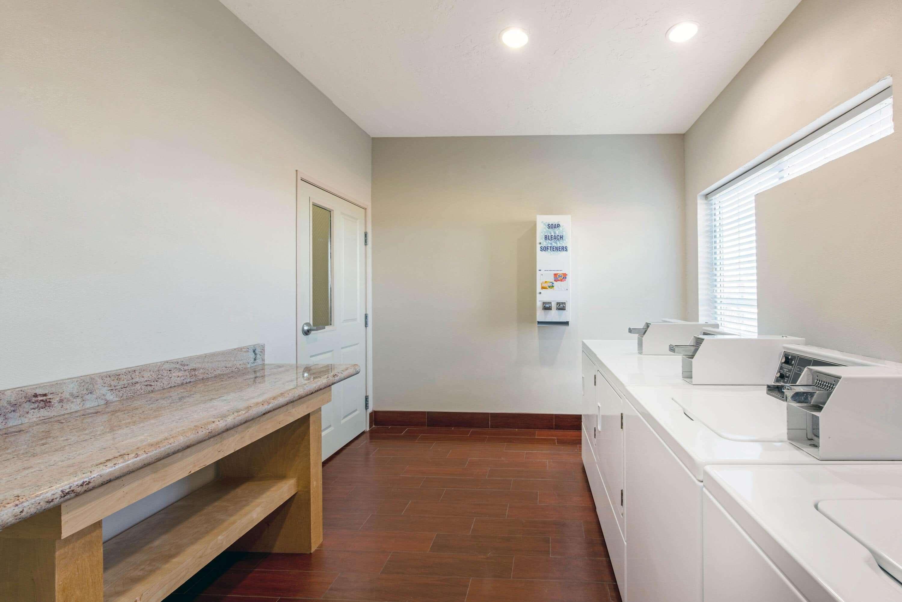 La Quinta By Wyndham Leesville Ft. Polk מראה חיצוני תמונה